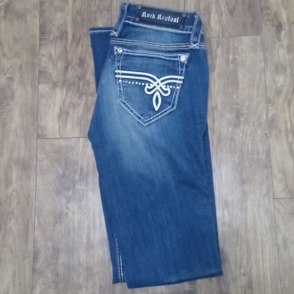 Rock Revival Women's Jeans 26 Cameron Embellished Rhinestones Bootcut NWOT